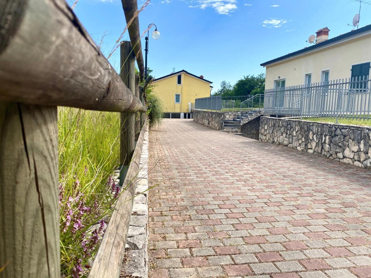 Le Village Sarzana Eksteriør billede